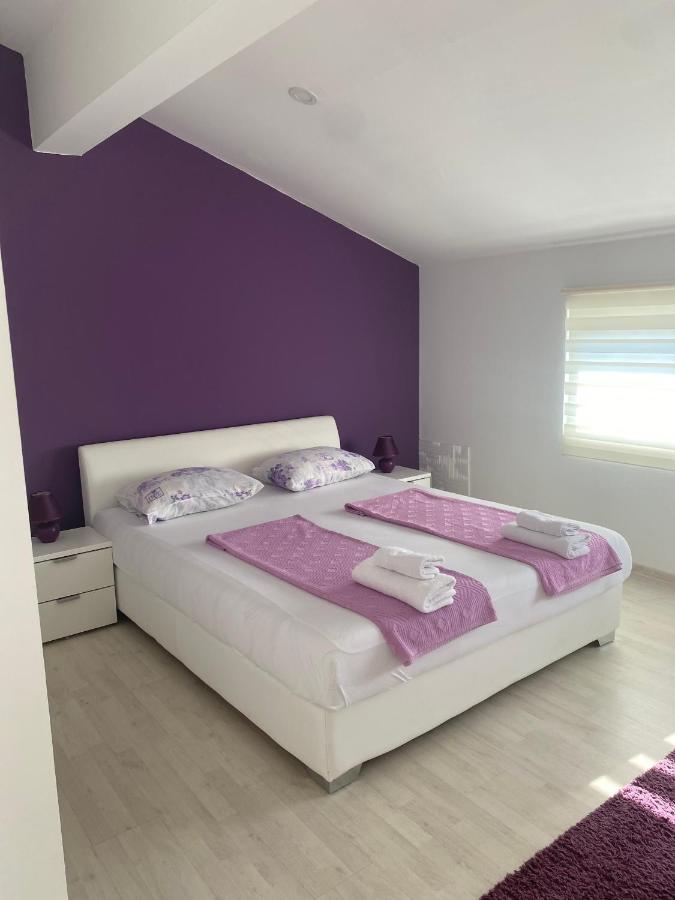 Purple Rooms モスタル エクステリア 写真