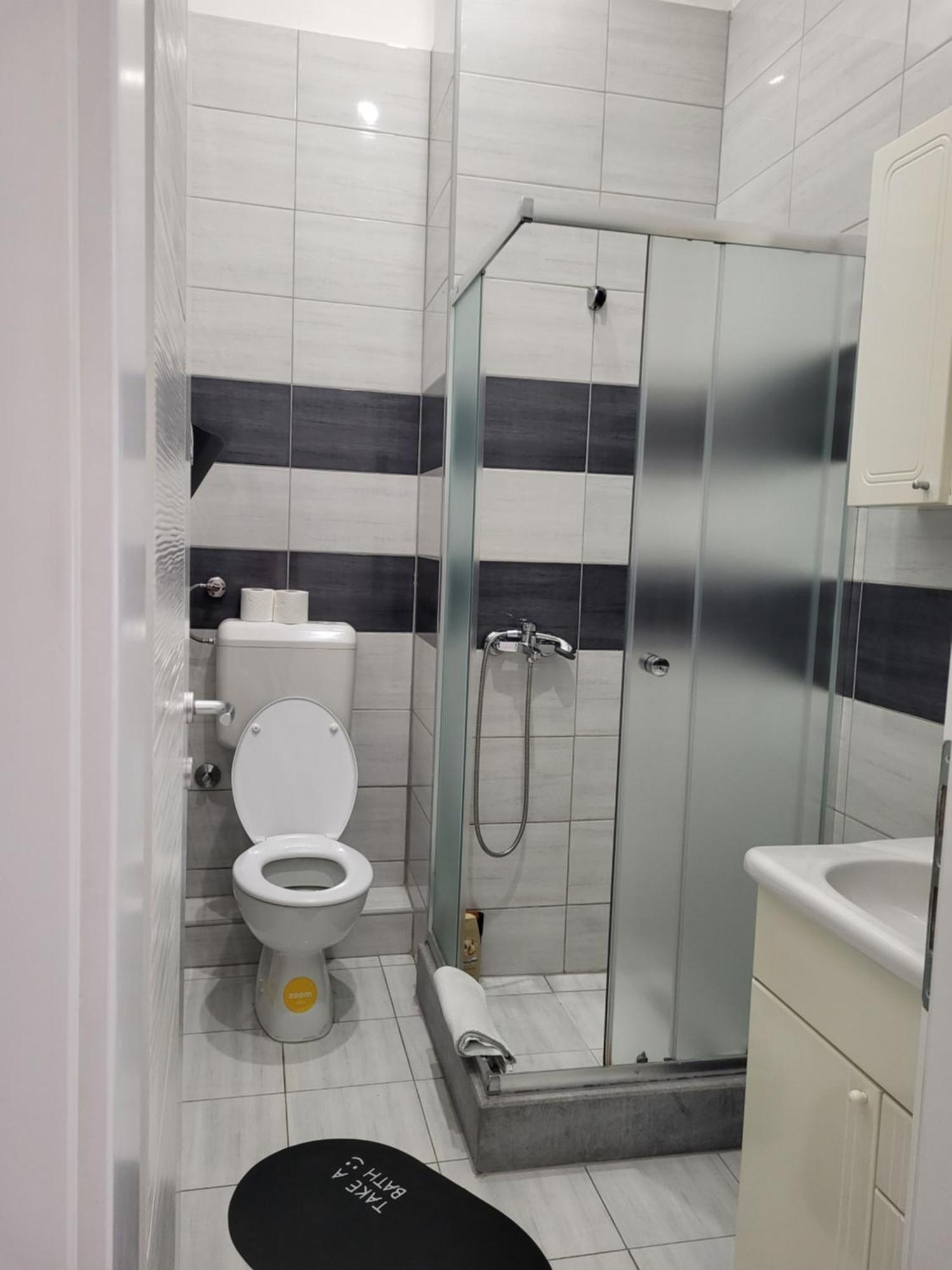 Purple Rooms モスタル エクステリア 写真